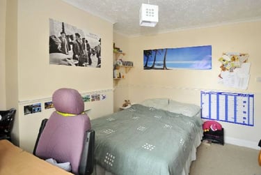 5 bed house, Violet road, Bassett, Southampton, SO163GL - Image 1